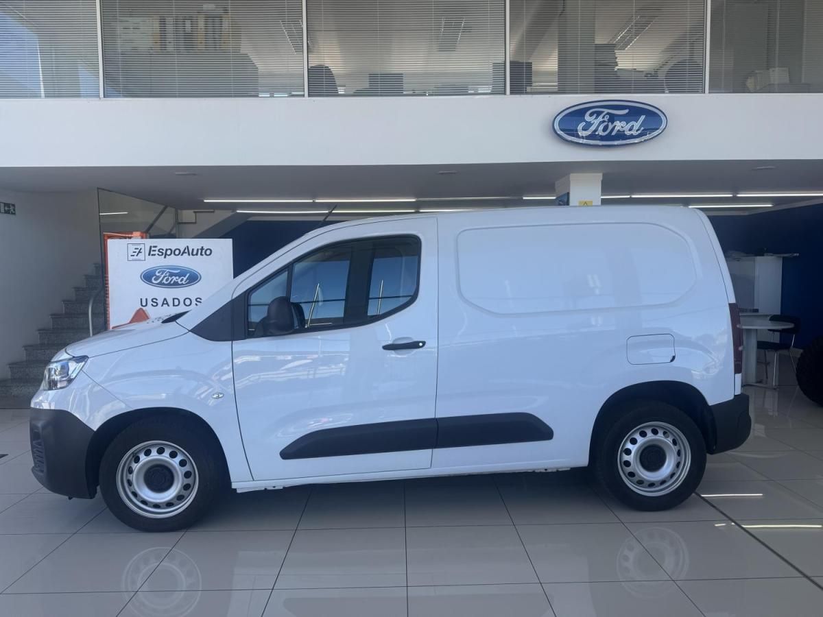 fiat-doblo-2023-diesel-1499cc