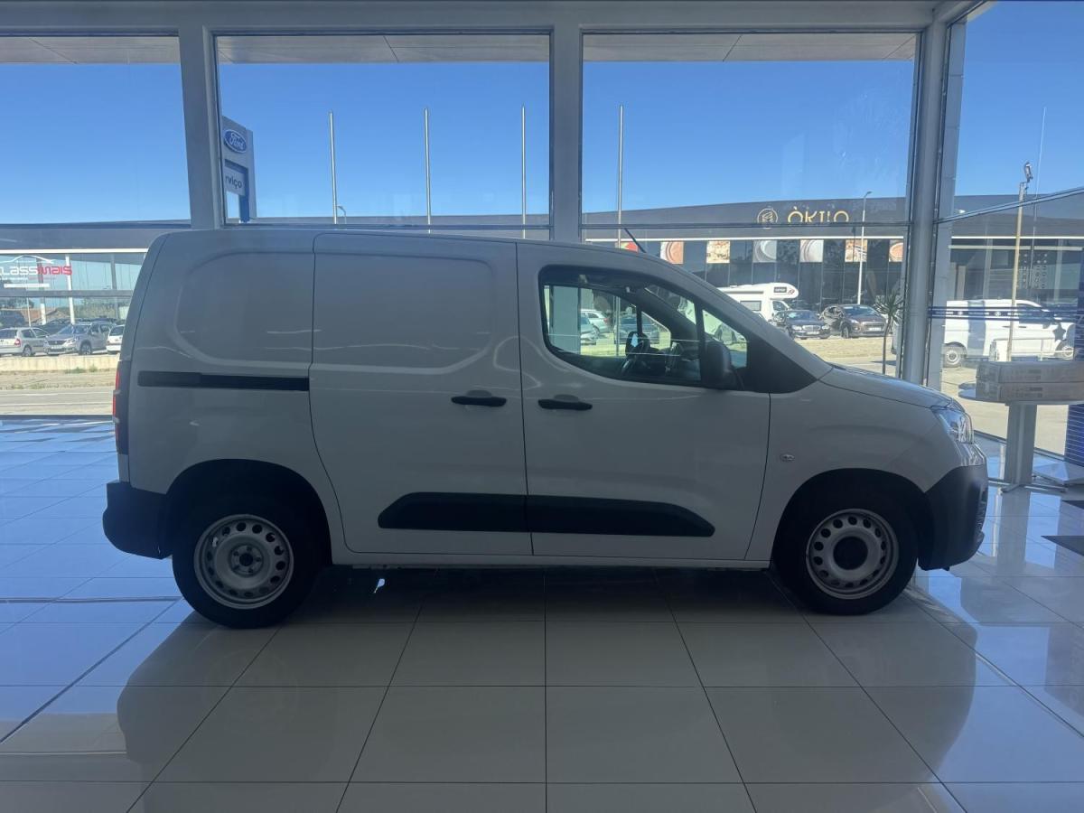 fiat-doblo-2023-diesel-1499cc