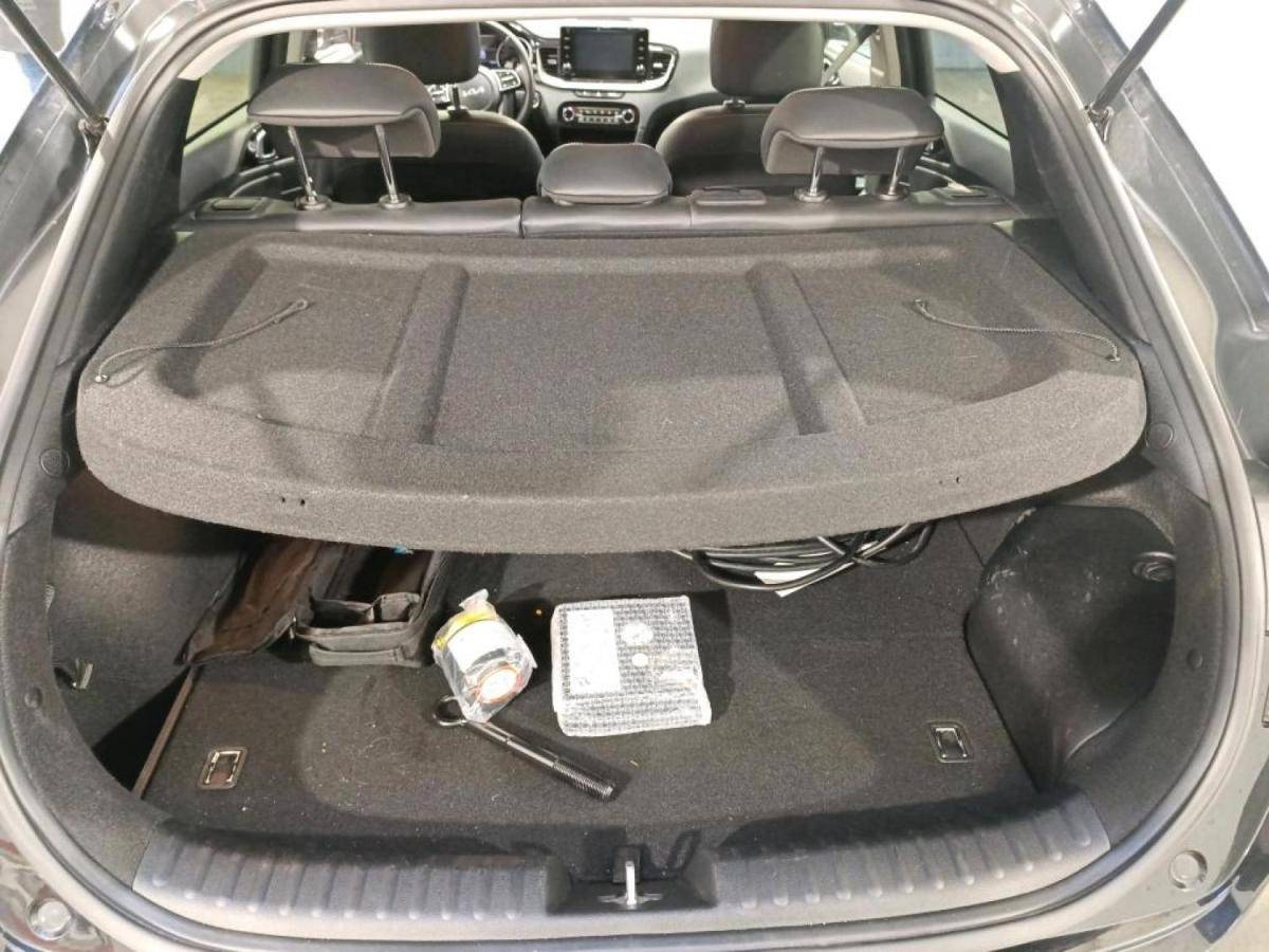 kia-xceed-2023-hibrido-a-gasolina-1580cc
