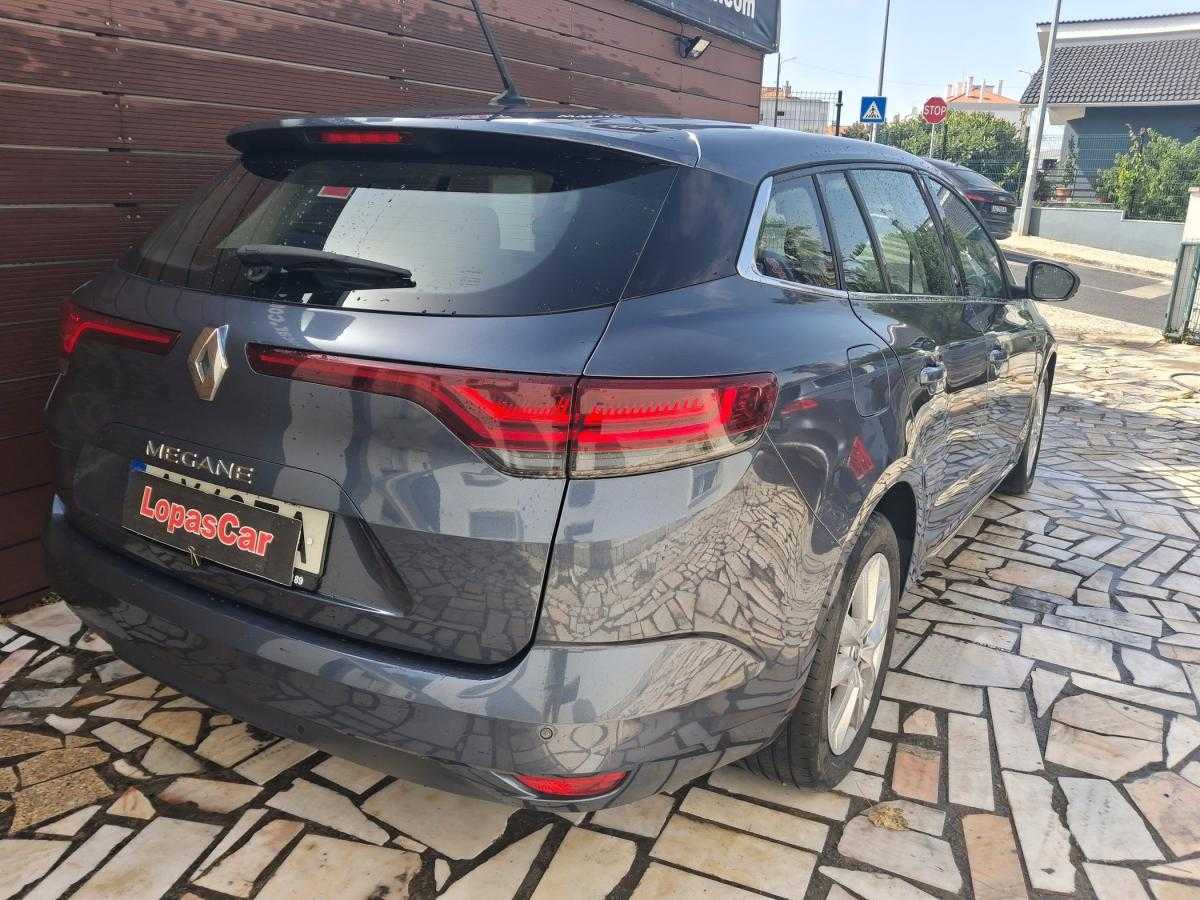 renault-megane-2023-diesel-1461cc