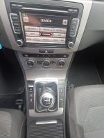 volkswagen-passat-variant-2011-diesel-1598cc