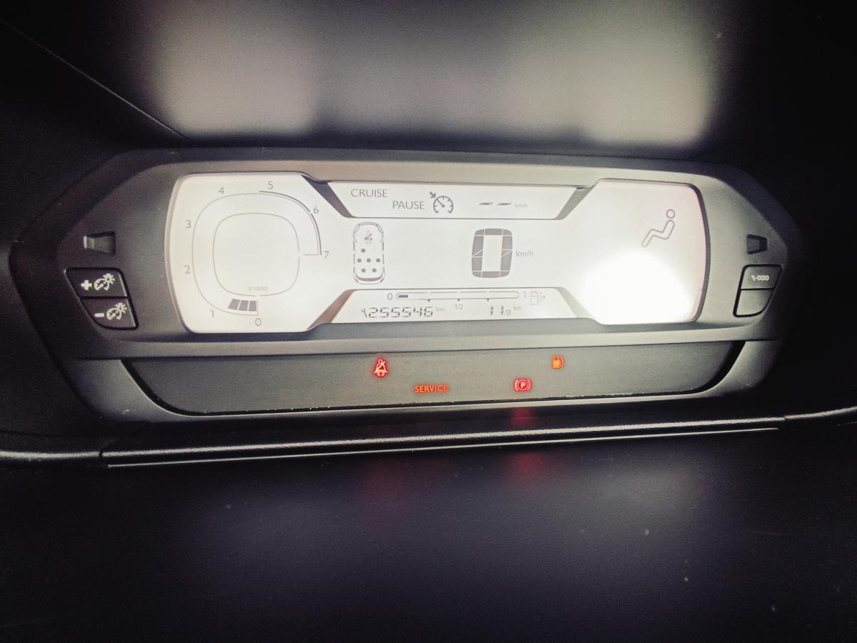 citroen-c4-grand-picasso-2015-diesel-1560cc