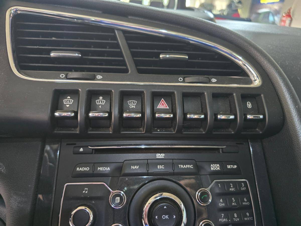 peugeot-3008-2012-hibrido-a-diesel-1997cc