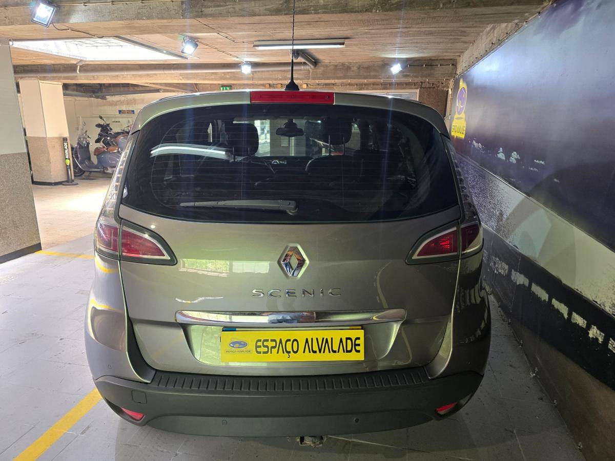 renault-scenic-2012-diesel-1461cc