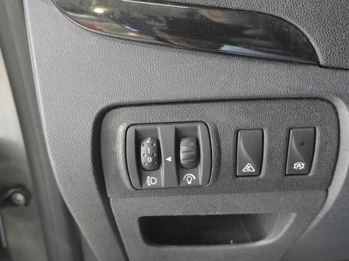 renault-scenic-2012-diesel-1461cc