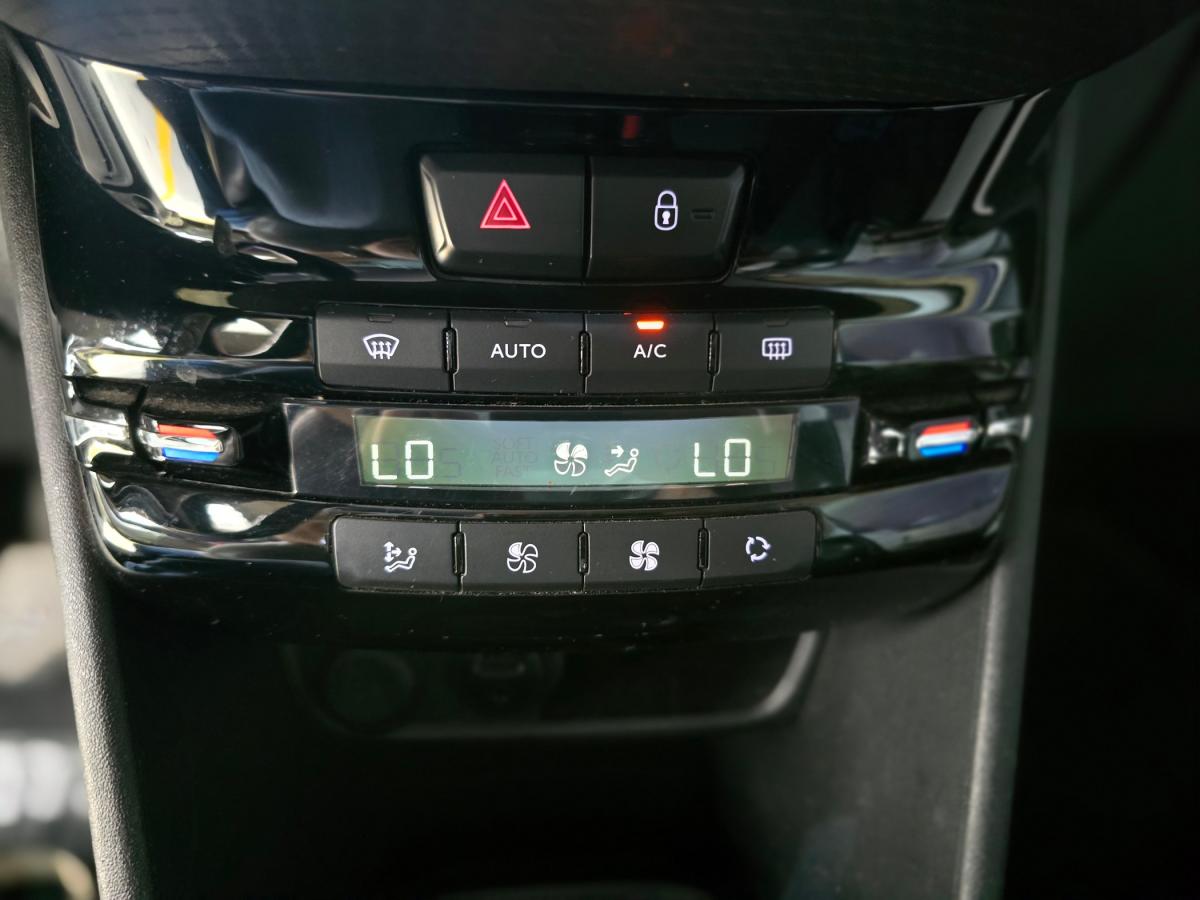 peugeot-2008-2016-gasolina-1199cc