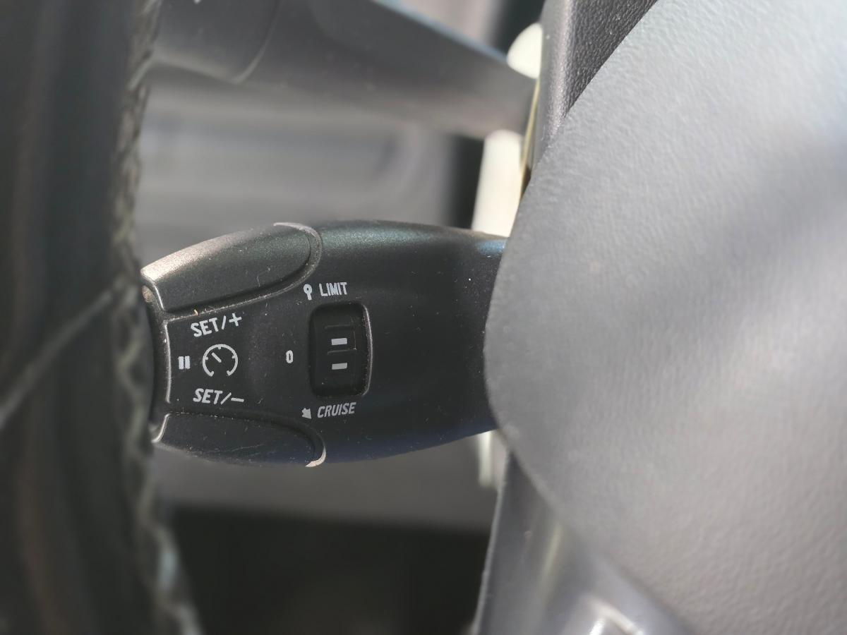 peugeot-2008-2016-gasolina-1199cc