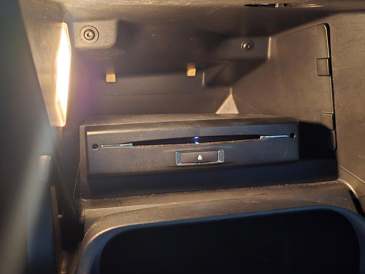 peugeot-208-2012-gasolina-1199cc