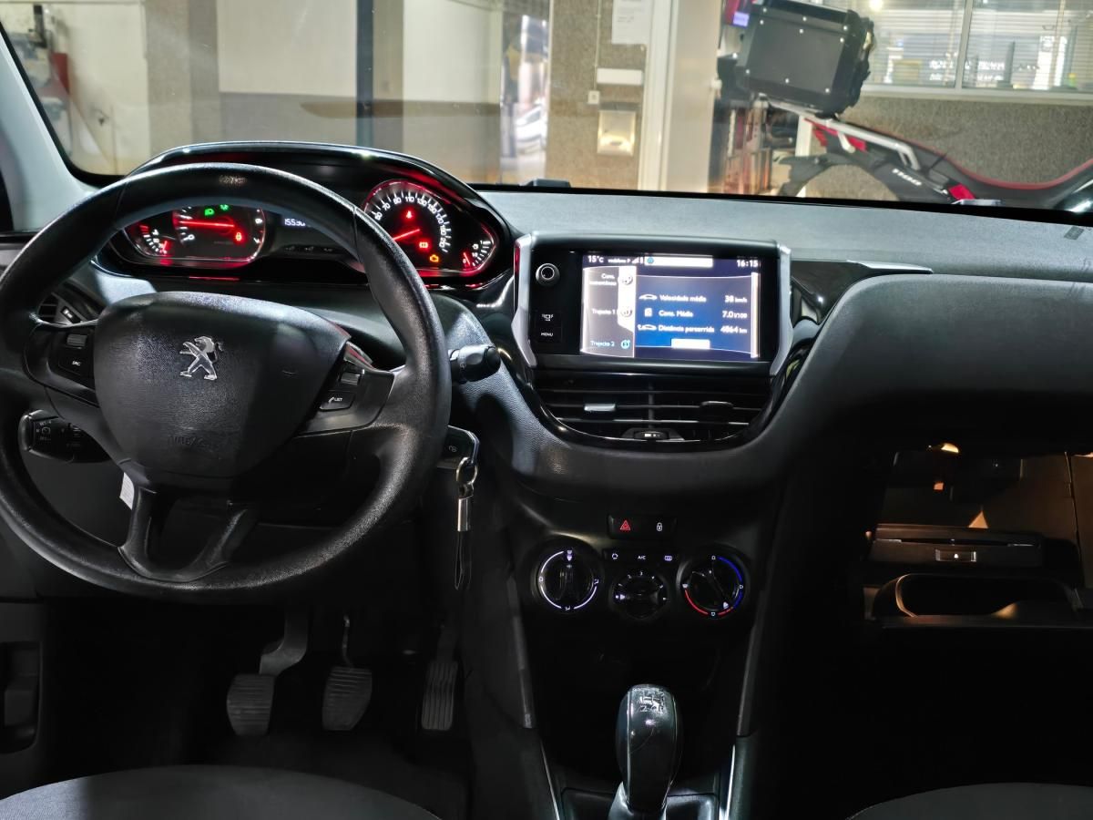 peugeot-208-2012-gasolina-1199cc