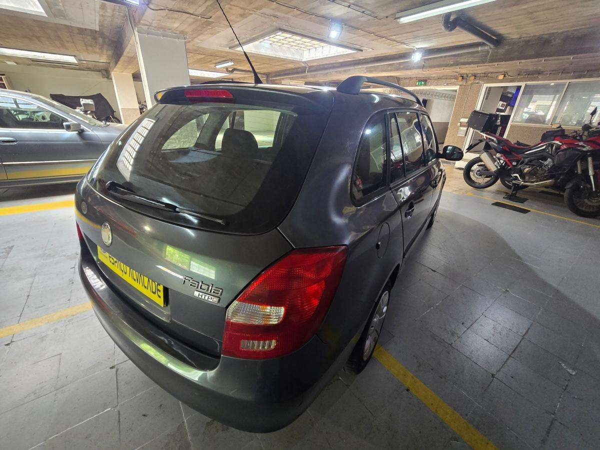 skoda-fabia-break-2008-gasolina-1198cc