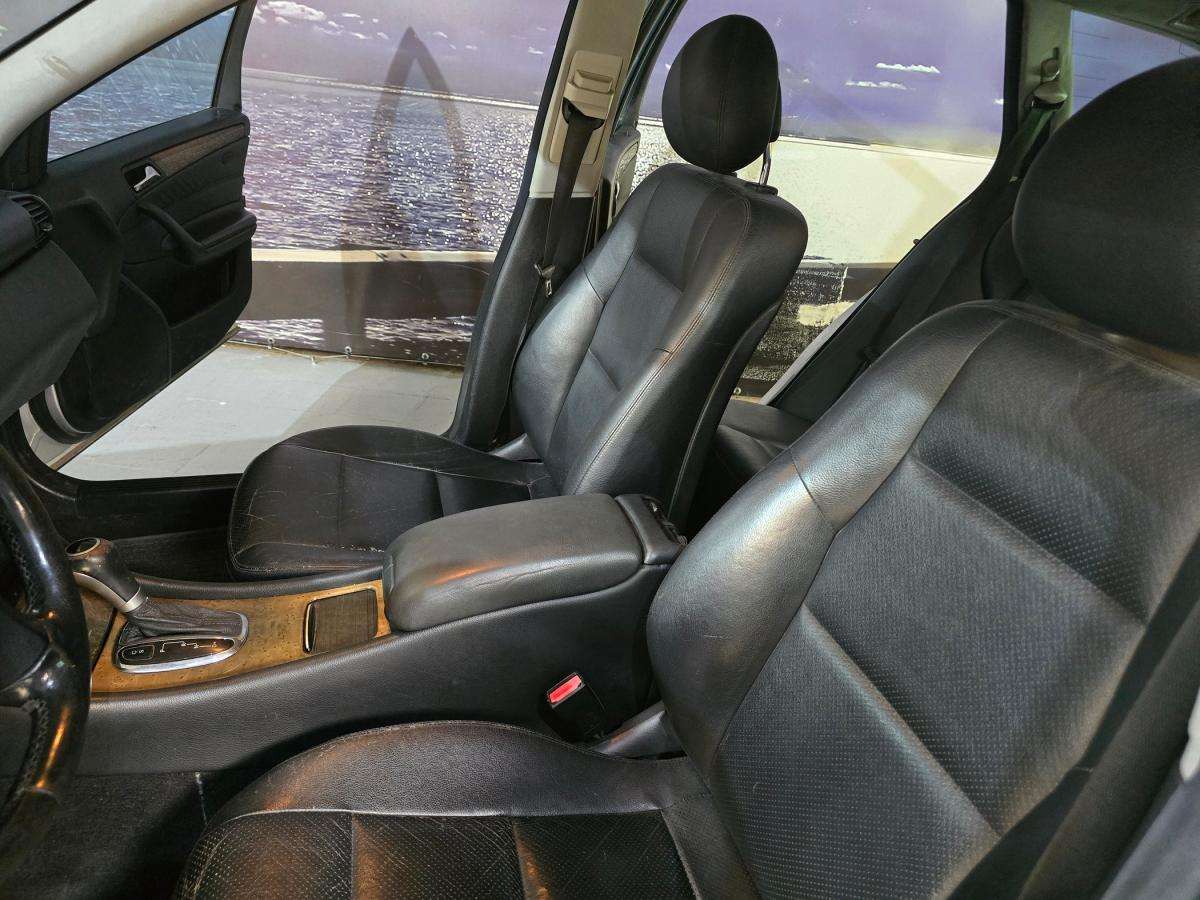 mercedes-benz-classe-c-2004-diesel-2685cc