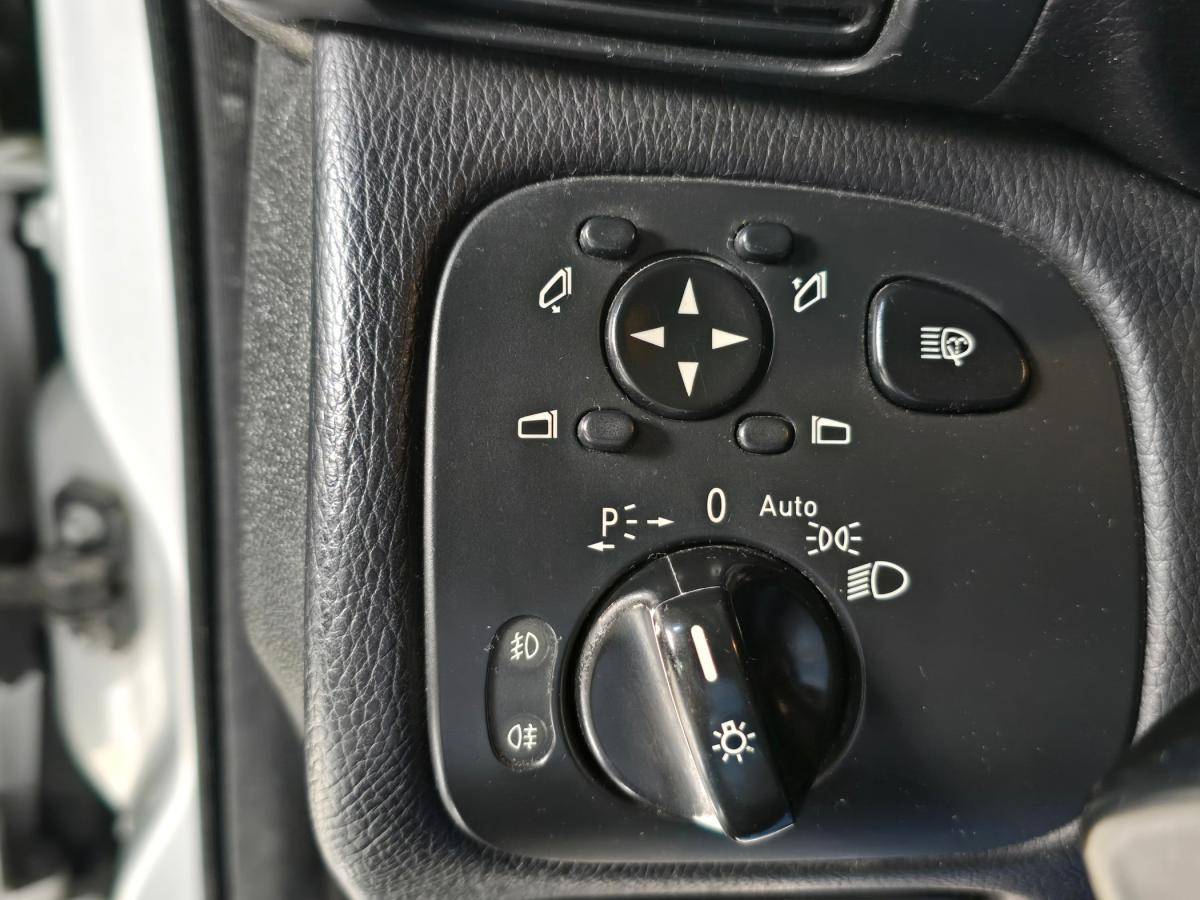 mercedes-benz-classe-c-2004-diesel-2685cc