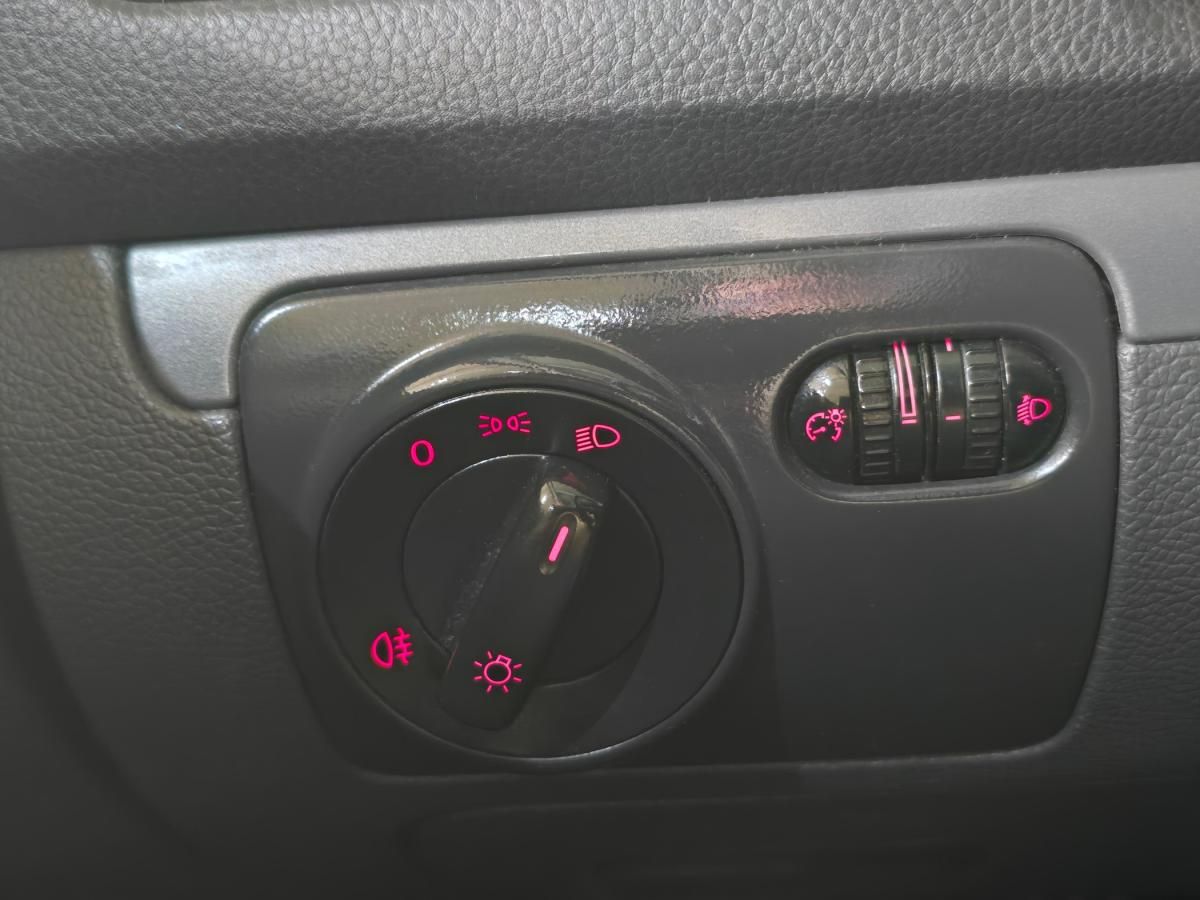 volkswagen-golf-variant-2008-diesel-1896cc