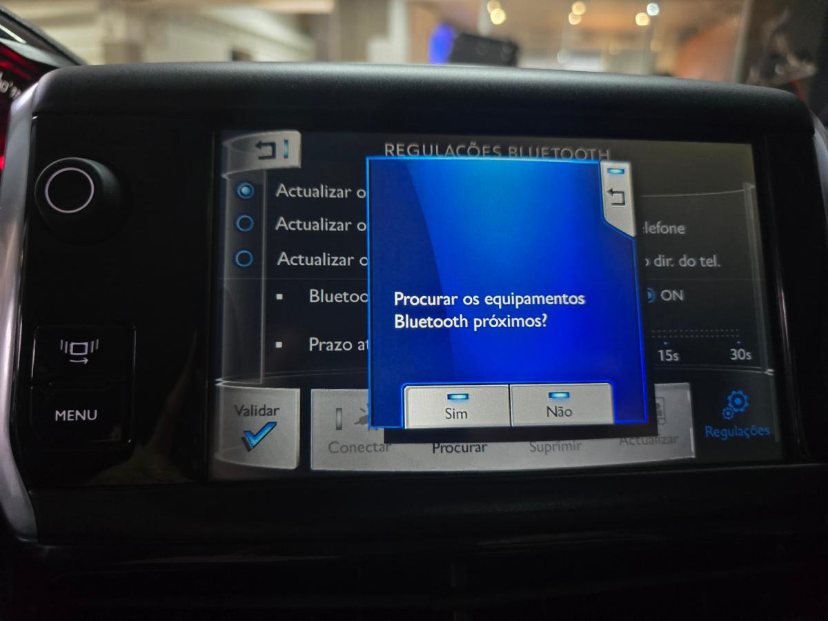 peugeot-208-2014-gasolina-1199cc