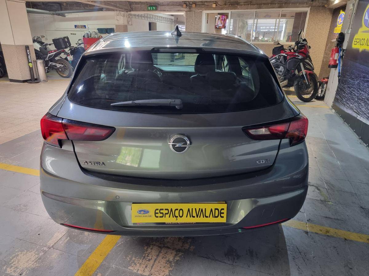 opel-astra-2017-diesel-1598cc