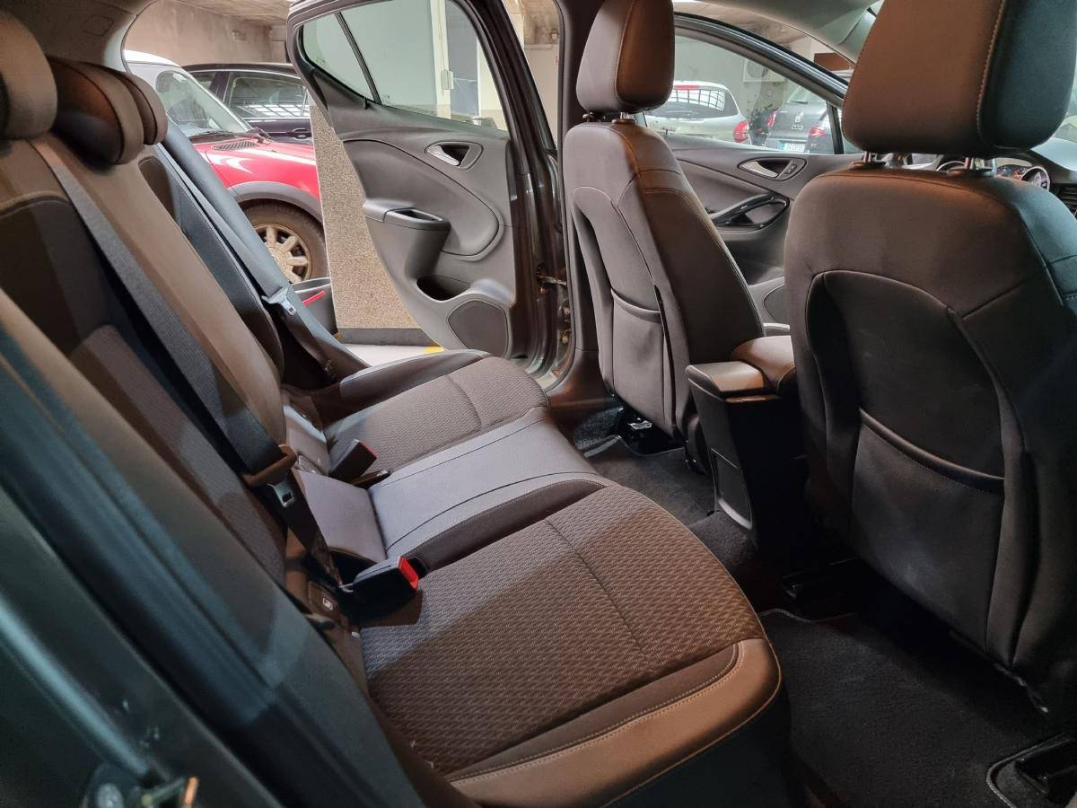 opel-astra-2017-diesel-1598cc