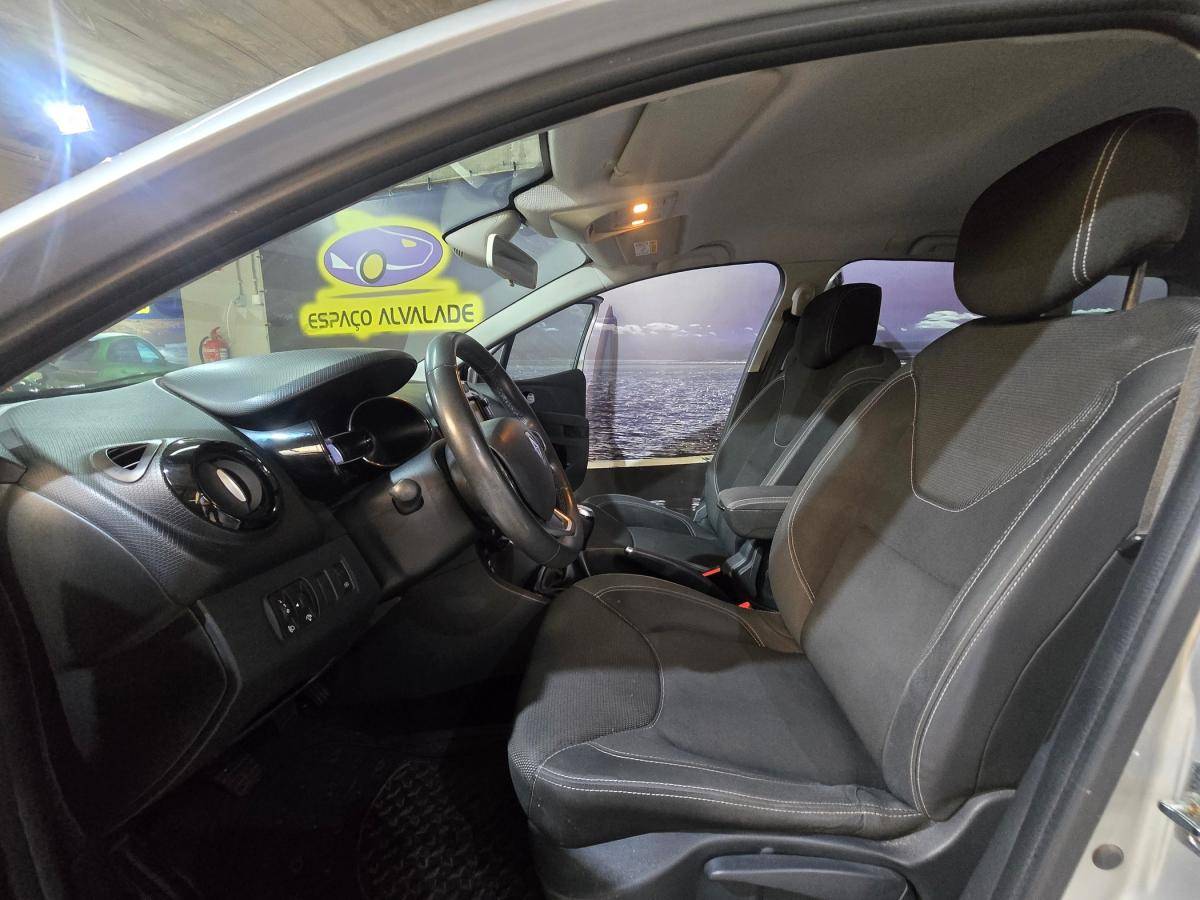 renault-clio-sport-tourer-2019-diesel-1461cc
