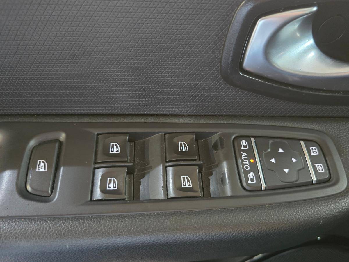 renault-clio-sport-tourer-2019-diesel-1461cc