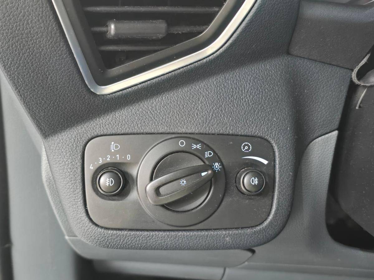 ford-c-max-2010-diesel-1560cc