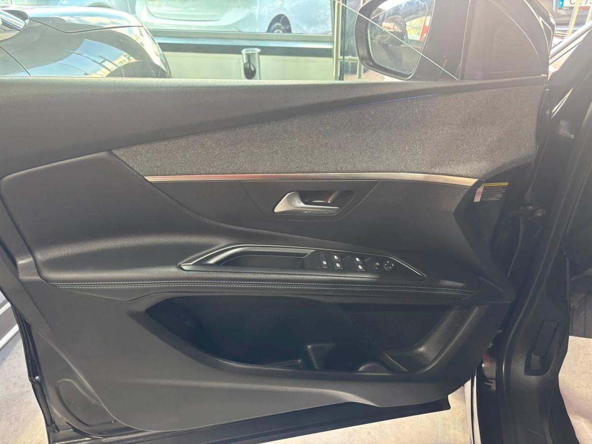 peugeot-3008-2023-gasolina-1199cc