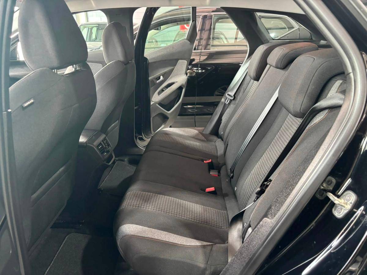 peugeot-3008-2022-gasolina-1199cc