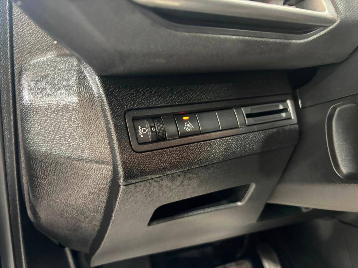 peugeot-3008-2022-gasolina-1199cc