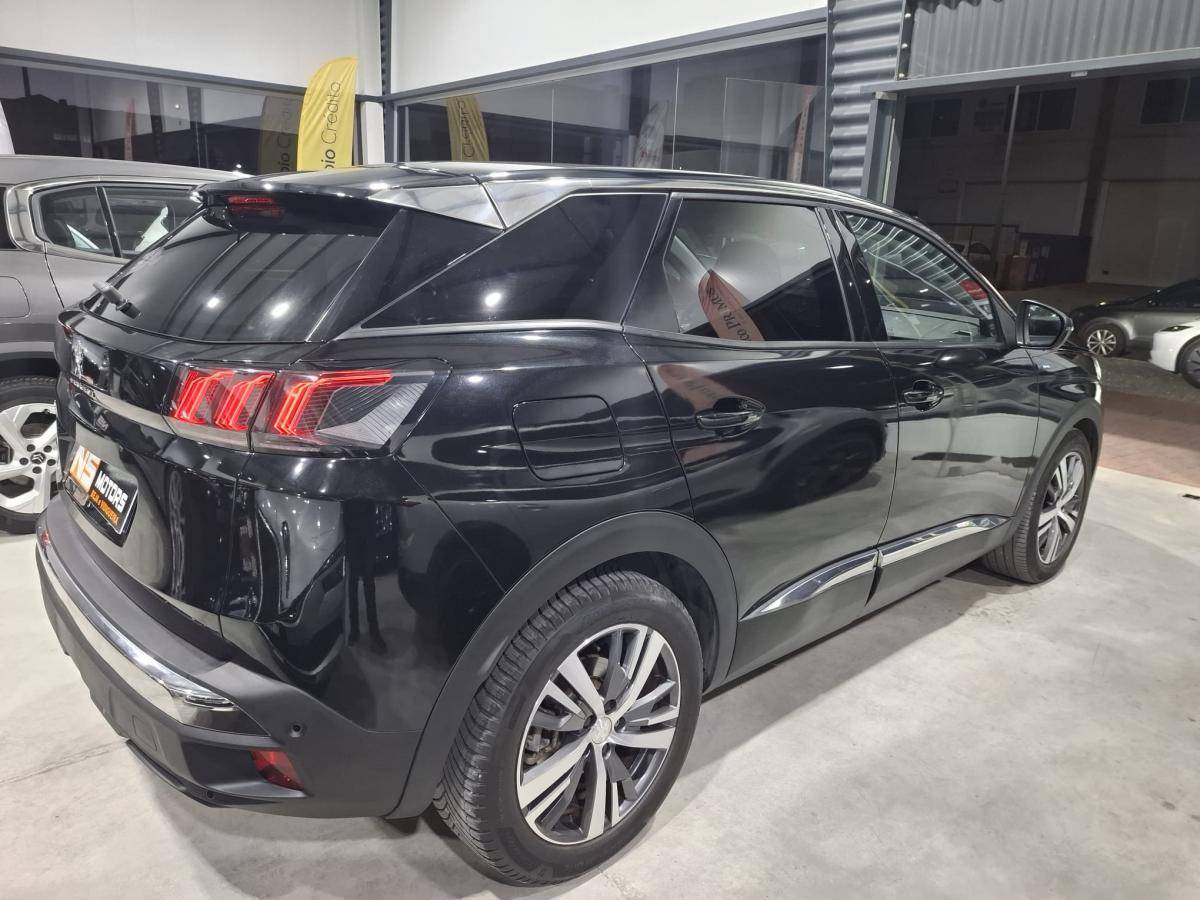 peugeot-3008-2022-hibrido-a-gasolina-1598cc