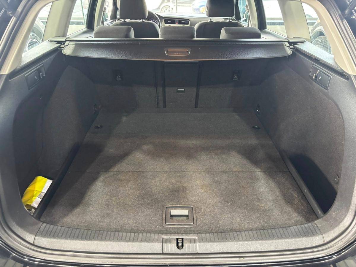 volkswagen-golf-variant-2016-diesel-1598cc