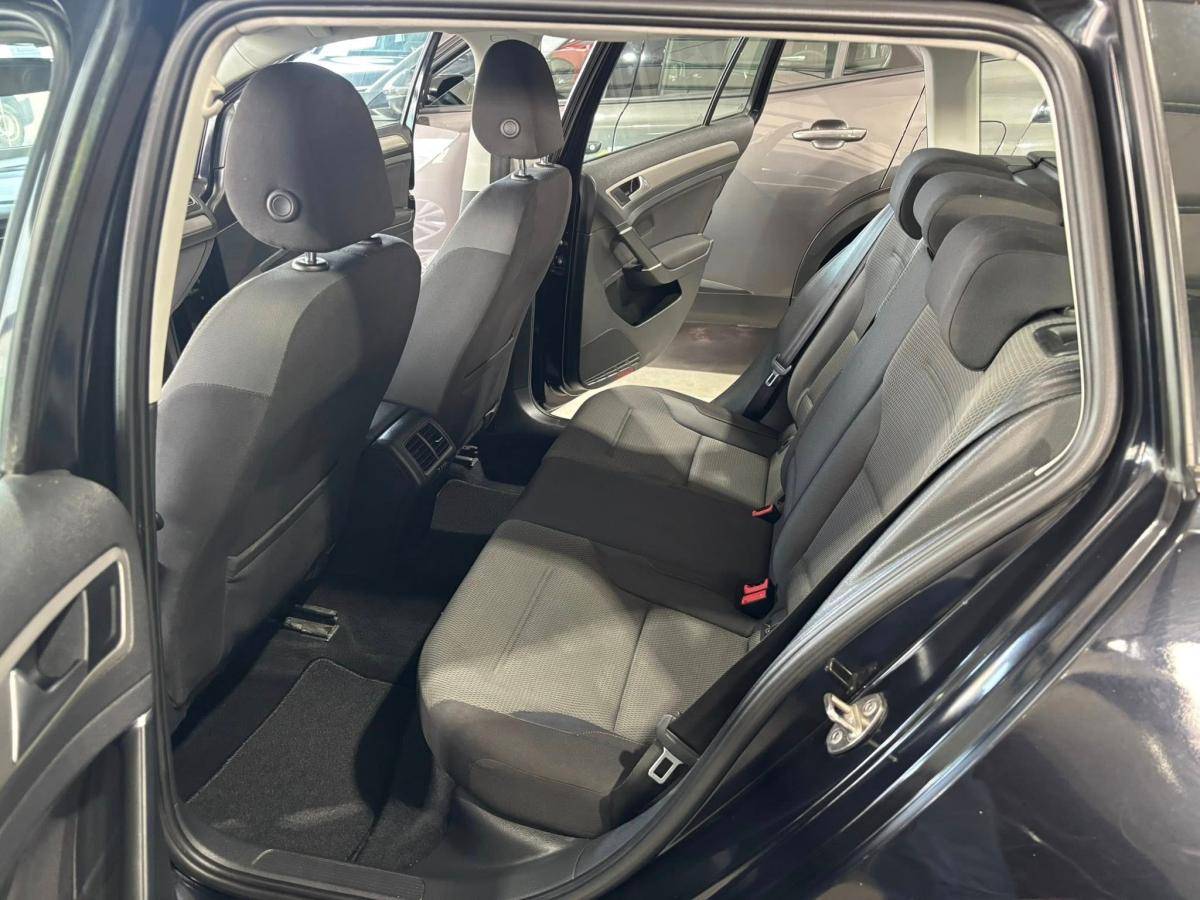 volkswagen-golf-variant-2016-diesel-1598cc