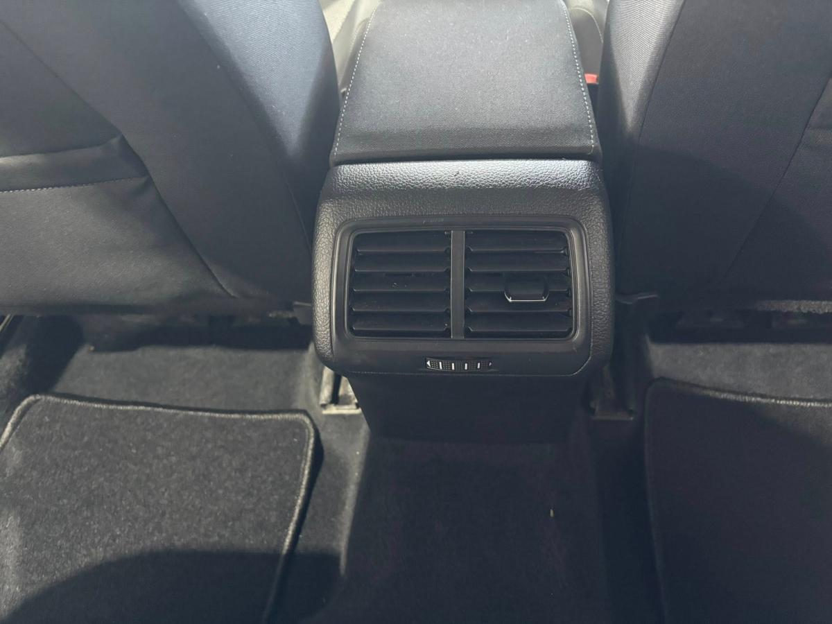 volkswagen-golf-variant-2016-diesel-1598cc