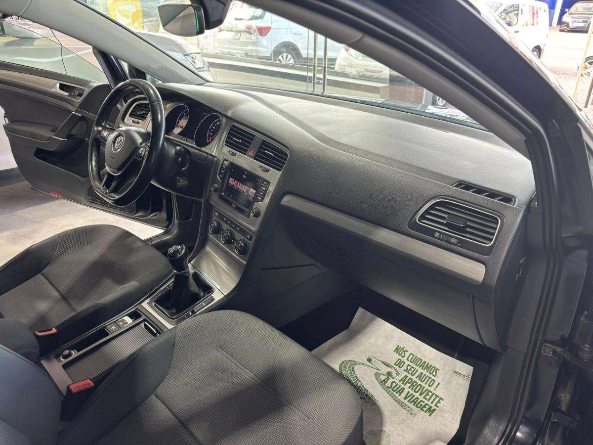 volkswagen-golf-variant-2016-diesel-1598cc