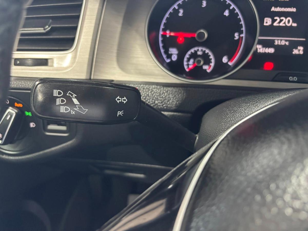 volkswagen-golf-variant-2016-diesel-1598cc