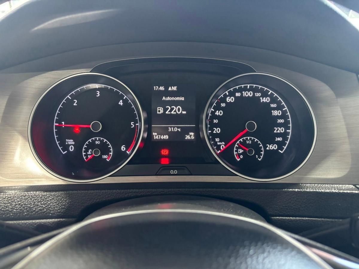 volkswagen-golf-variant-2016-diesel-1598cc