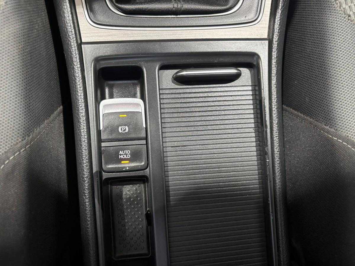 volkswagen-golf-variant-2016-diesel-1598cc