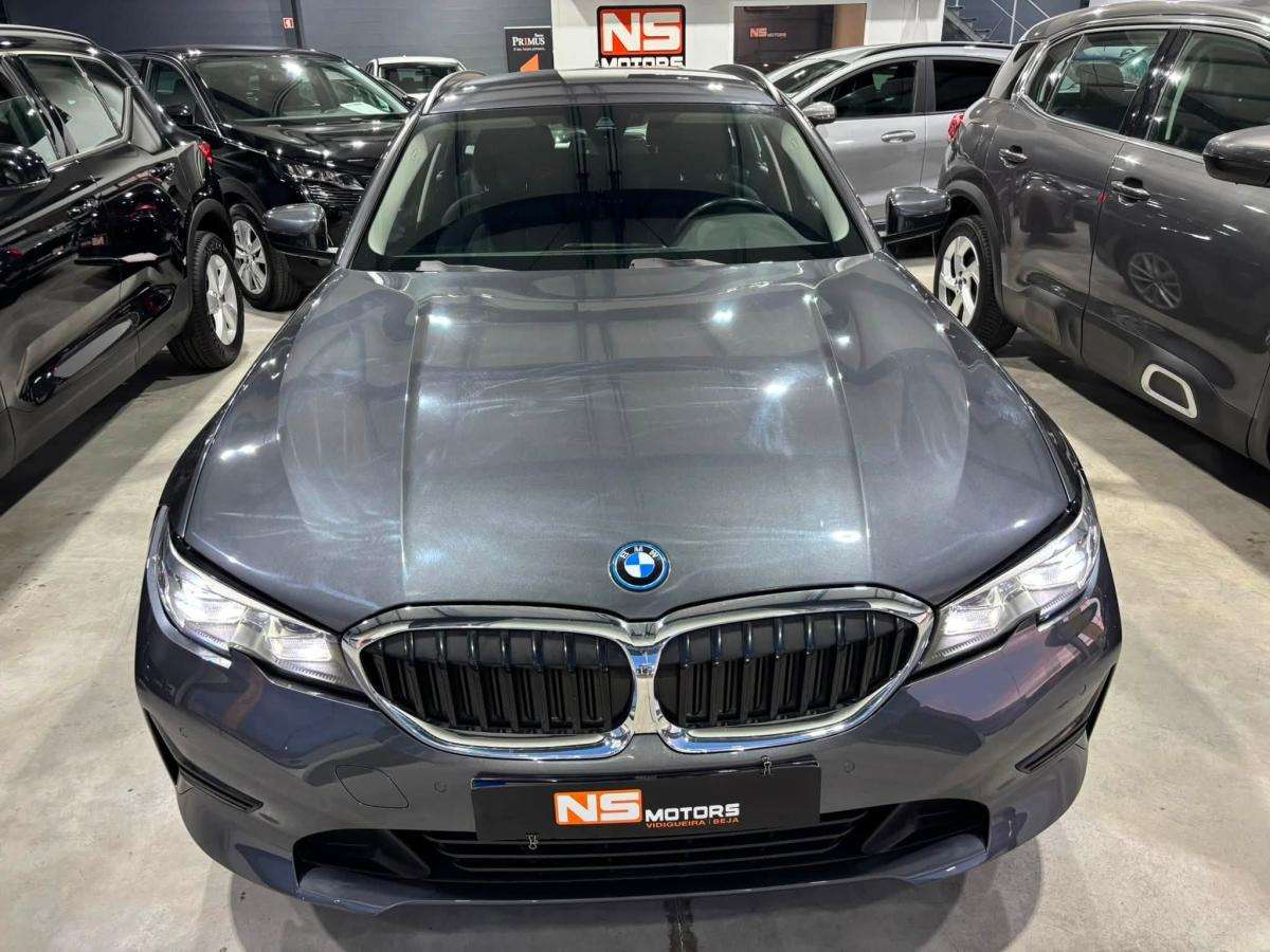 bmw-serie-3-2022-hibrido-a-gasolina-1998cc