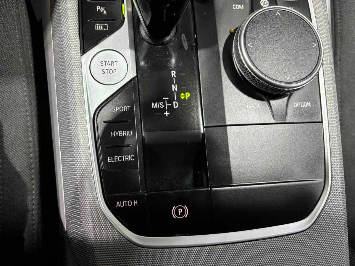 bmw-serie-3-2022-hibrido-a-gasolina-1998cc