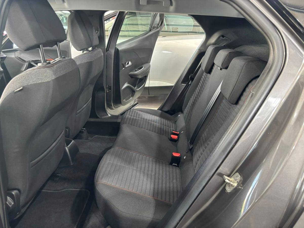 peugeot-2008-2021-gasolina-1199cc
