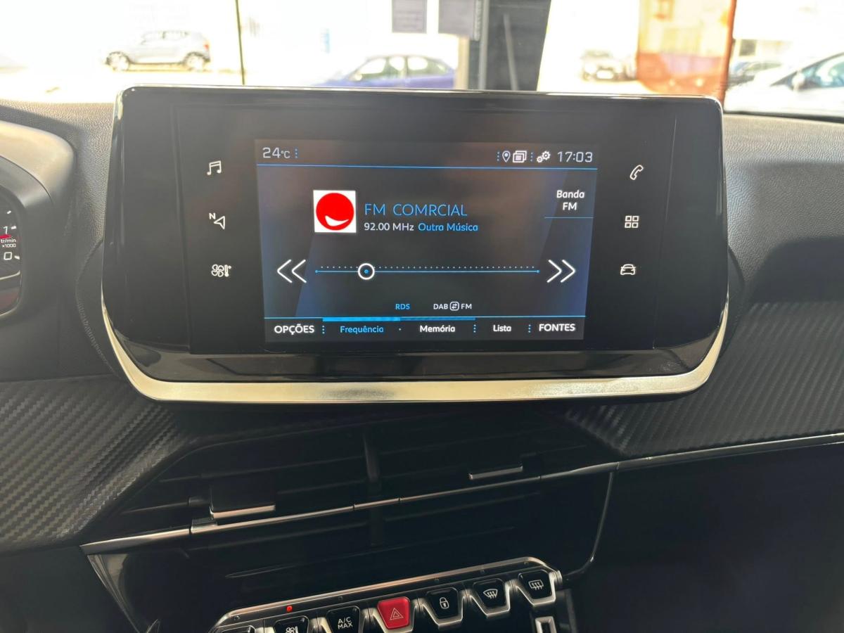 peugeot-2008-2021-gasolina-1199cc