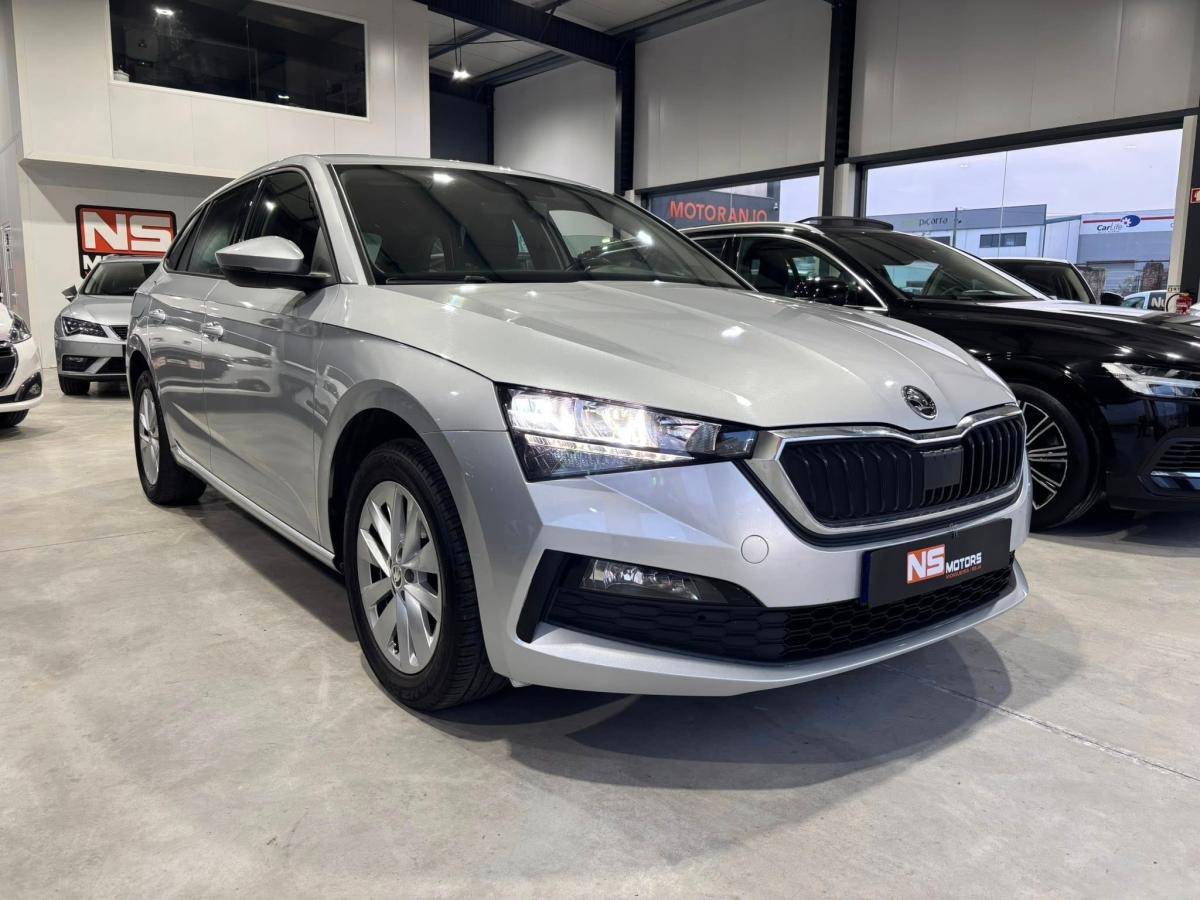 skoda-scala-2023-gasolina-999cc