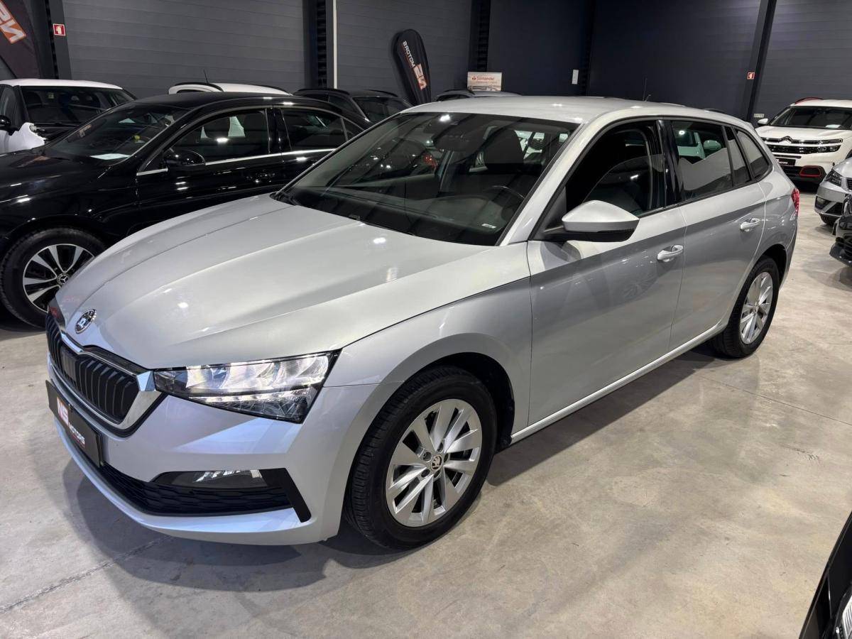 skoda-scala-2023-gasolina-999cc
