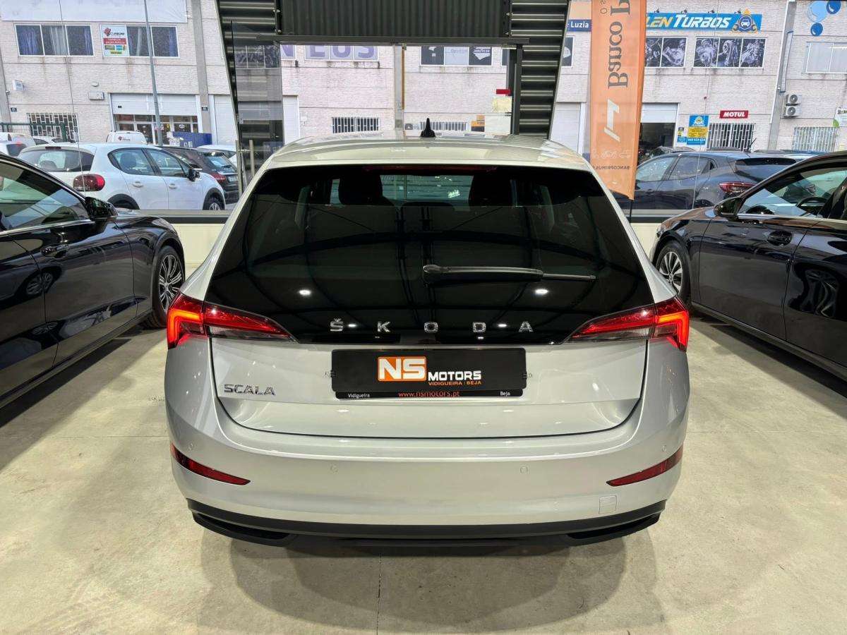 skoda-scala-2023-gasolina-999cc