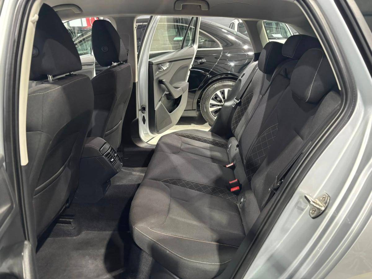 skoda-scala-2023-gasolina-999cc