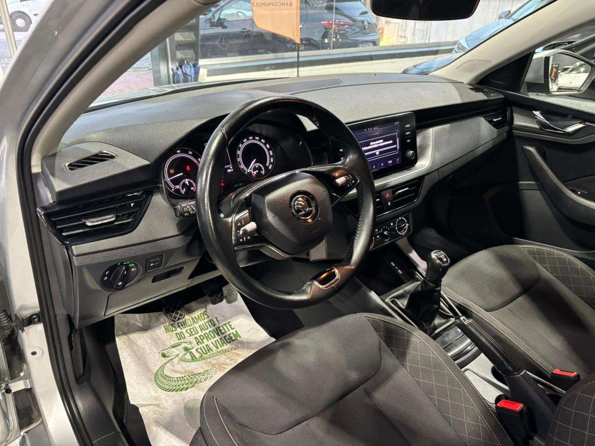 skoda-scala-2023-gasolina-999cc