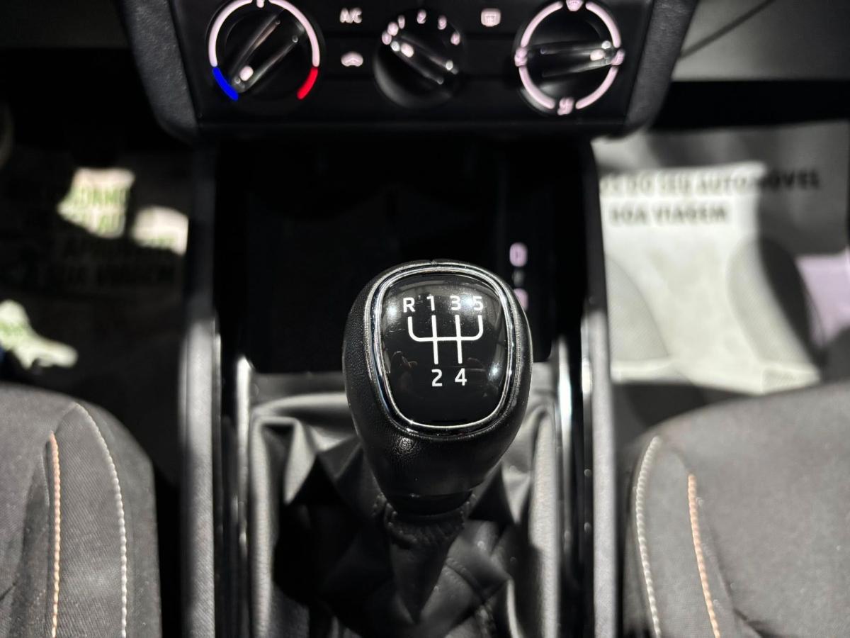skoda-scala-2023-gasolina-999cc