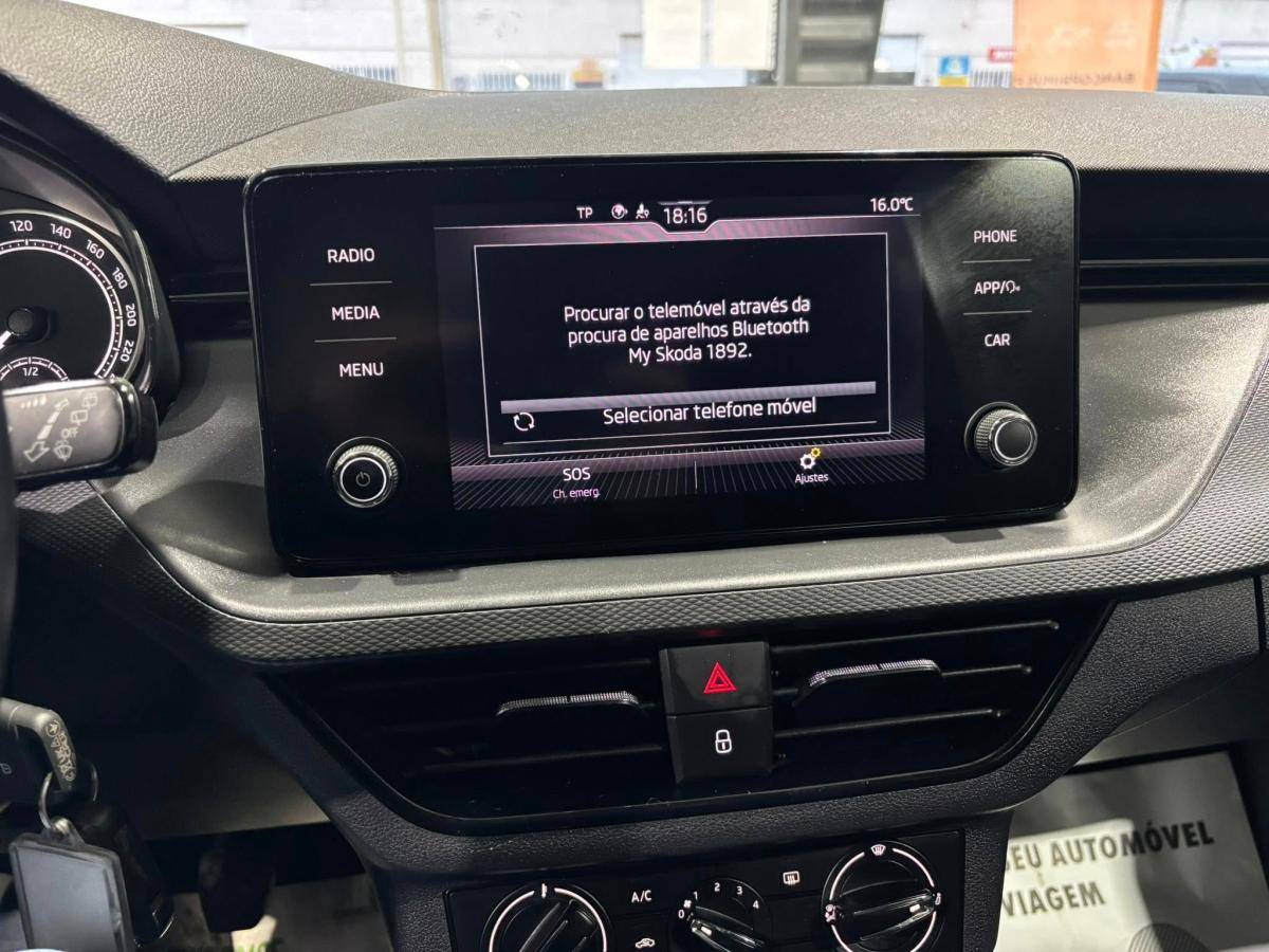 skoda-scala-2023-gasolina-999cc