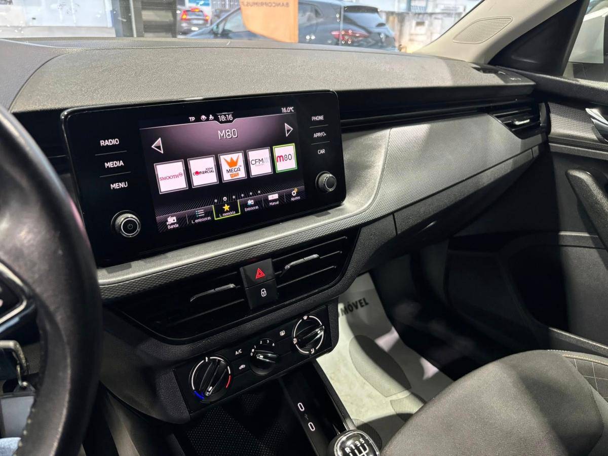 skoda-scala-2023-gasolina-999cc