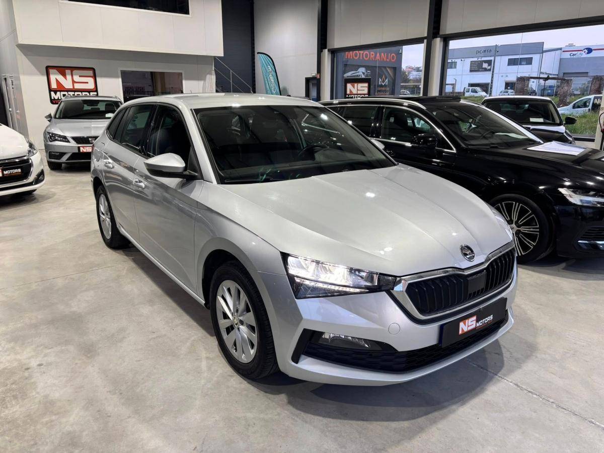 skoda-scala-2023-gasolina-999cc