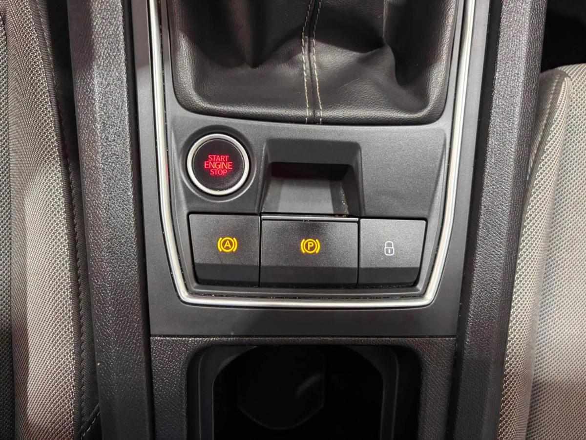 seat-leon-st-2023-diesel-1968cc