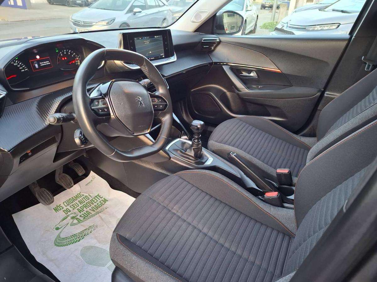 peugeot-2008-2022-gasolina-1199cc