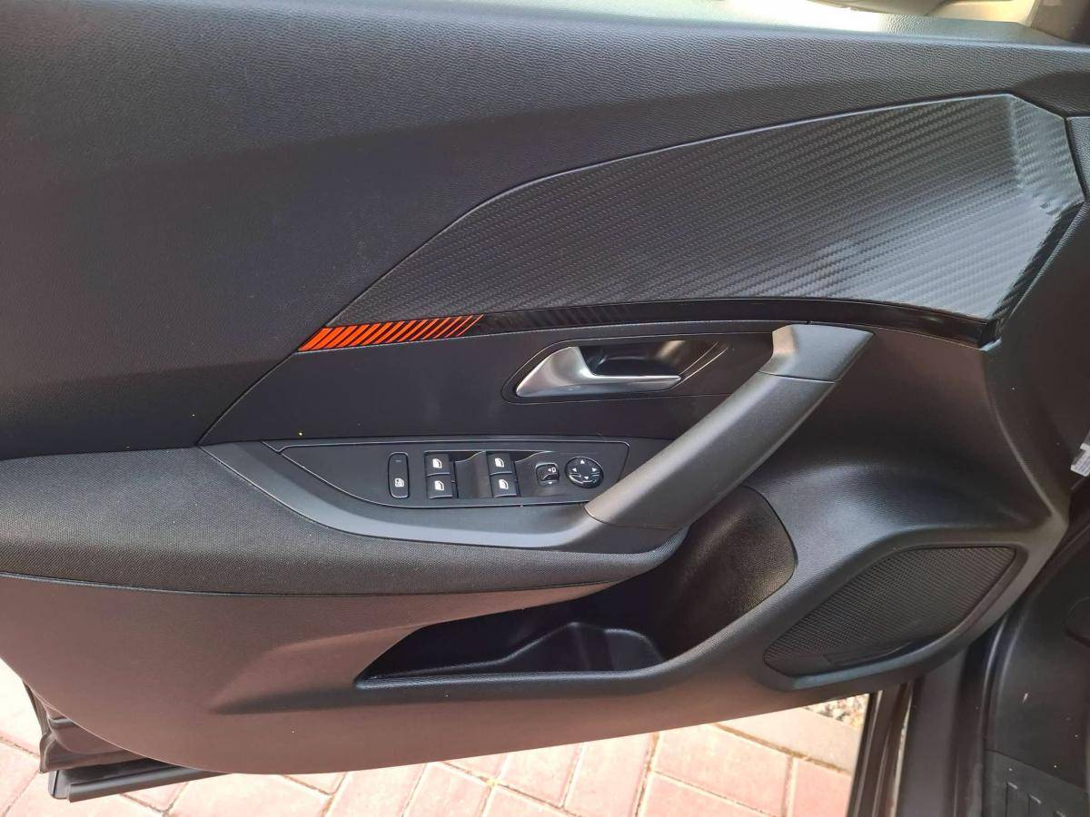 peugeot-2008-2022-gasolina-1199cc